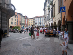 10 0722 Movida: partito e affondato